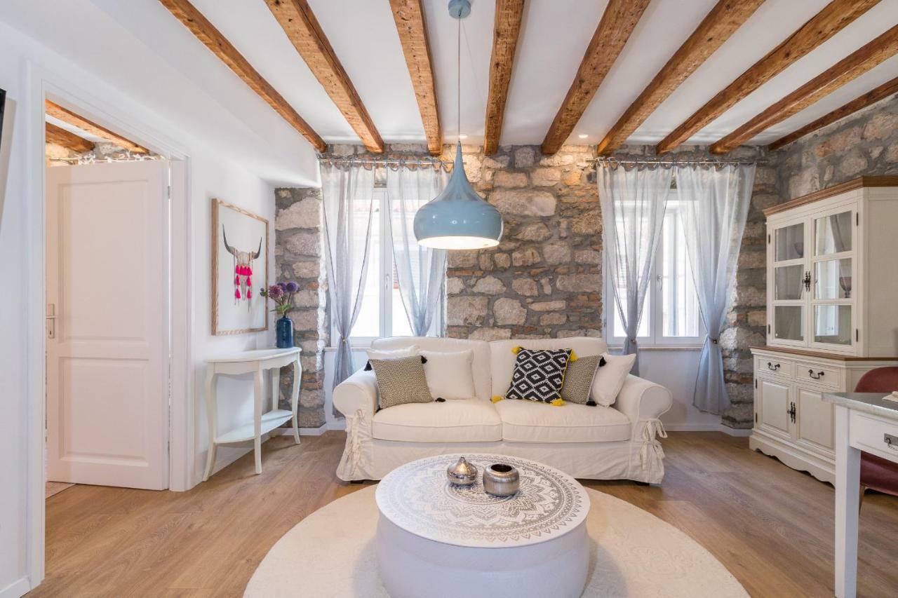 Deluxe Apartment Mimi روفينج المظهر الخارجي الصورة